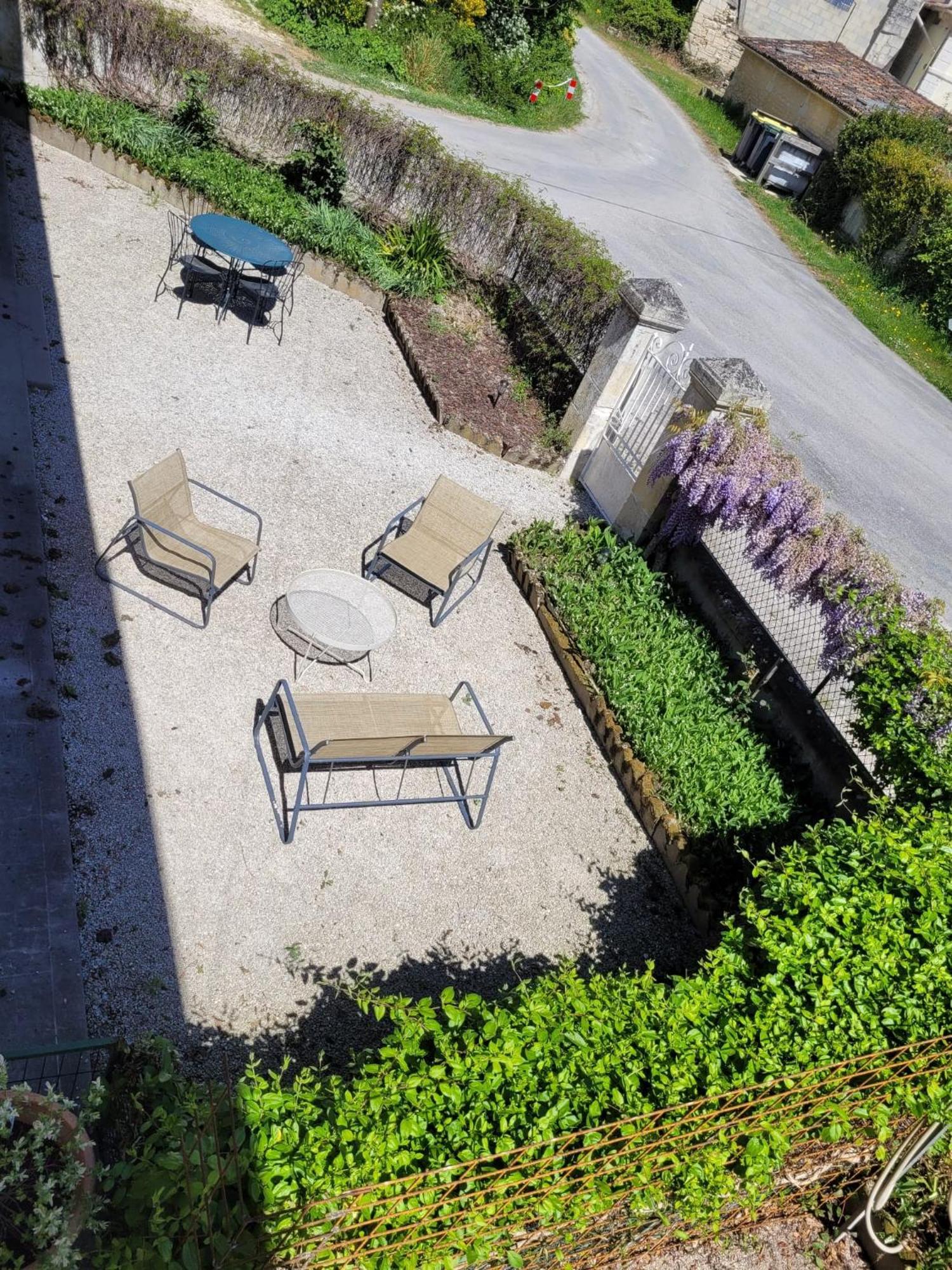 Villa Chez Lou Saint-Fort-sur-Gironde Exterior foto
